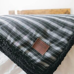 DIXXON Black and Gray Flannel Blanket